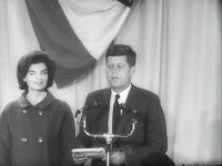 Wahlsieger John F. Kennedy mit Jacqueline Kennedy 1960