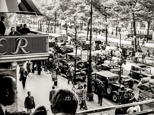 Straßenverkehr in Berlin 1930