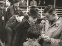 Erster Kindertransport erreicht England 1938