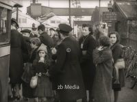 Erster Kindertransport erreicht England 1938