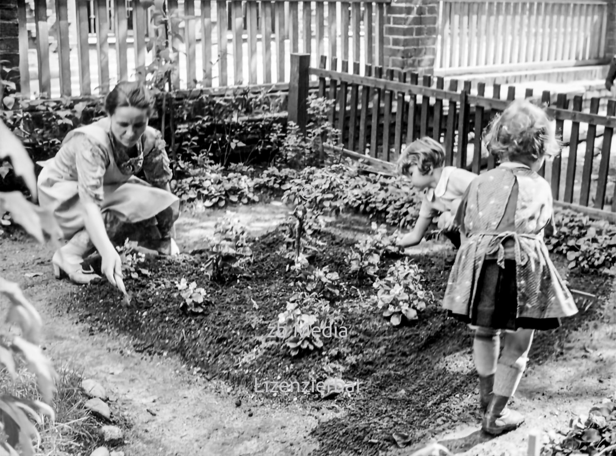 Kinder im Garten des Pestalozzi-Fröbel-Haus Berlin 1937