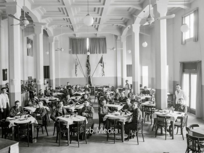 Saal im St. Andreas Haus in Tel Aviv