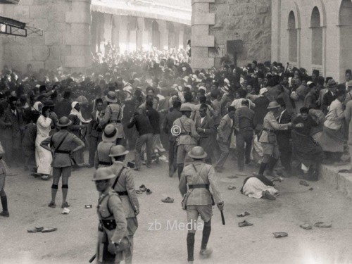 Arabische Demonstration am Neuen Tor in Jerusalem 1933