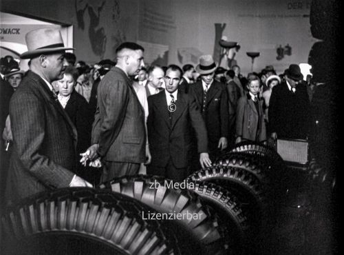Continental Reifen auf Industrieausstellung 1937