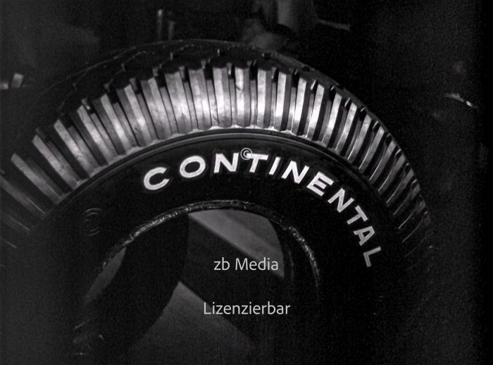 Continental Reifen auf Industrieausstellung 1937