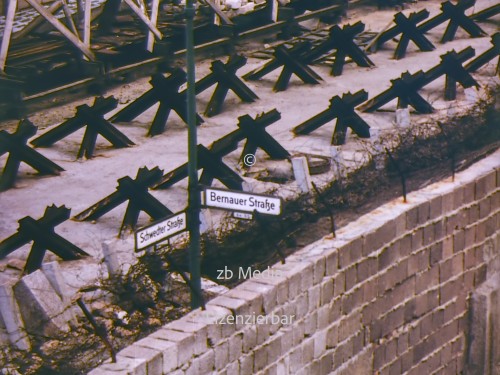 Berliner Mauer an der Bernauer Straße 1961