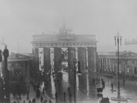 Brandenburger Tor in Berlin 1918