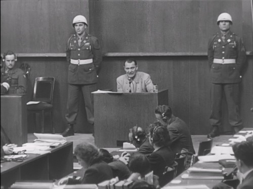 Göring beim Nürnberger Prozess 1946
