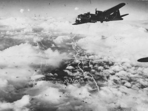 B-17 Bomber bei Angriff auf Merseburg