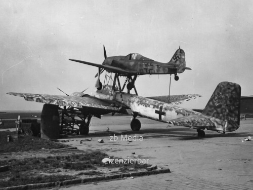 Mistel Bombenflugzeug JU-88 und FW-190