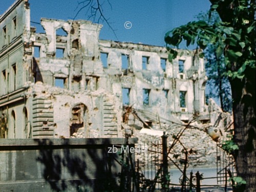 Braunes Haus in München 1945