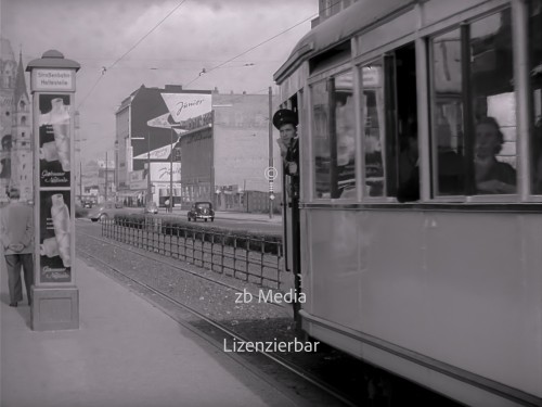 Straßenbahnhaltestelle Berlin 1955