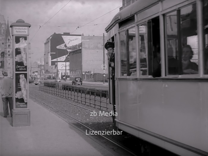 Straßenbahnhaltestelle Berlin 1955