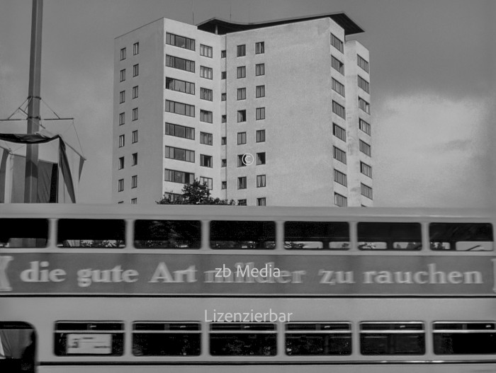 Hochhaus Ernst Reuter Siedlung in Berlin 1955