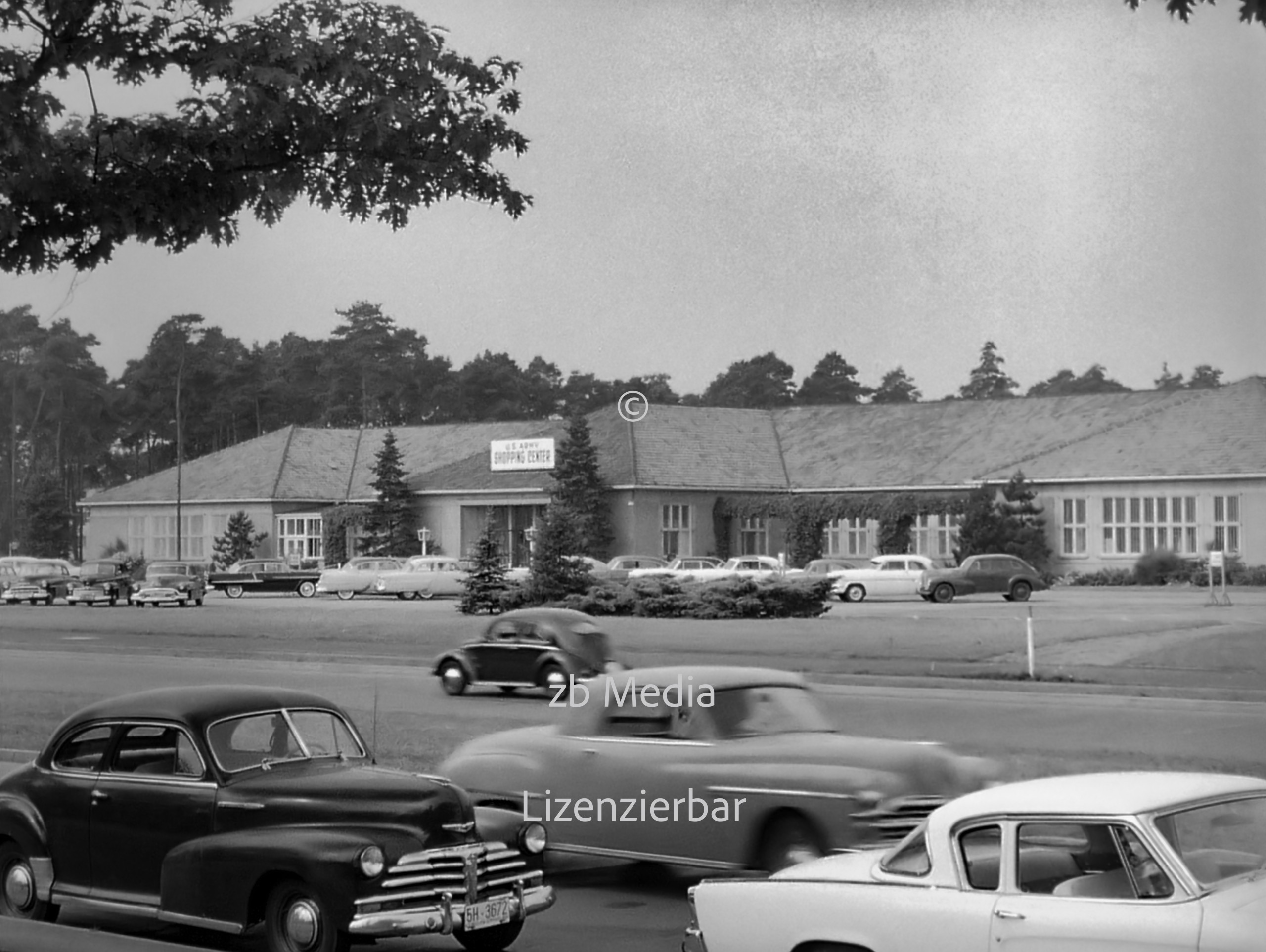 US Shopping Center am Hüttenweg Berlin 1955