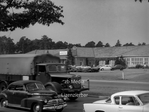 US Shopping Center am Hüttenweg Berlin 1955