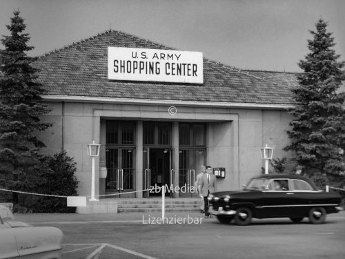 US Shopping Center am Hüttenweg Berlin 1955