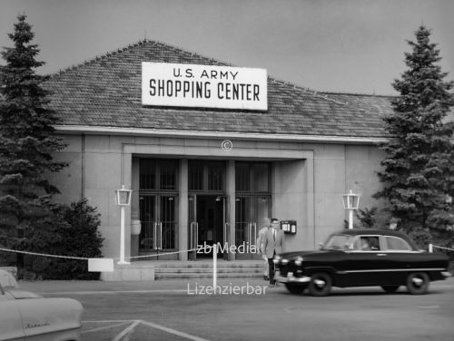 US Shopping Center am Hüttenweg Berlin 1955