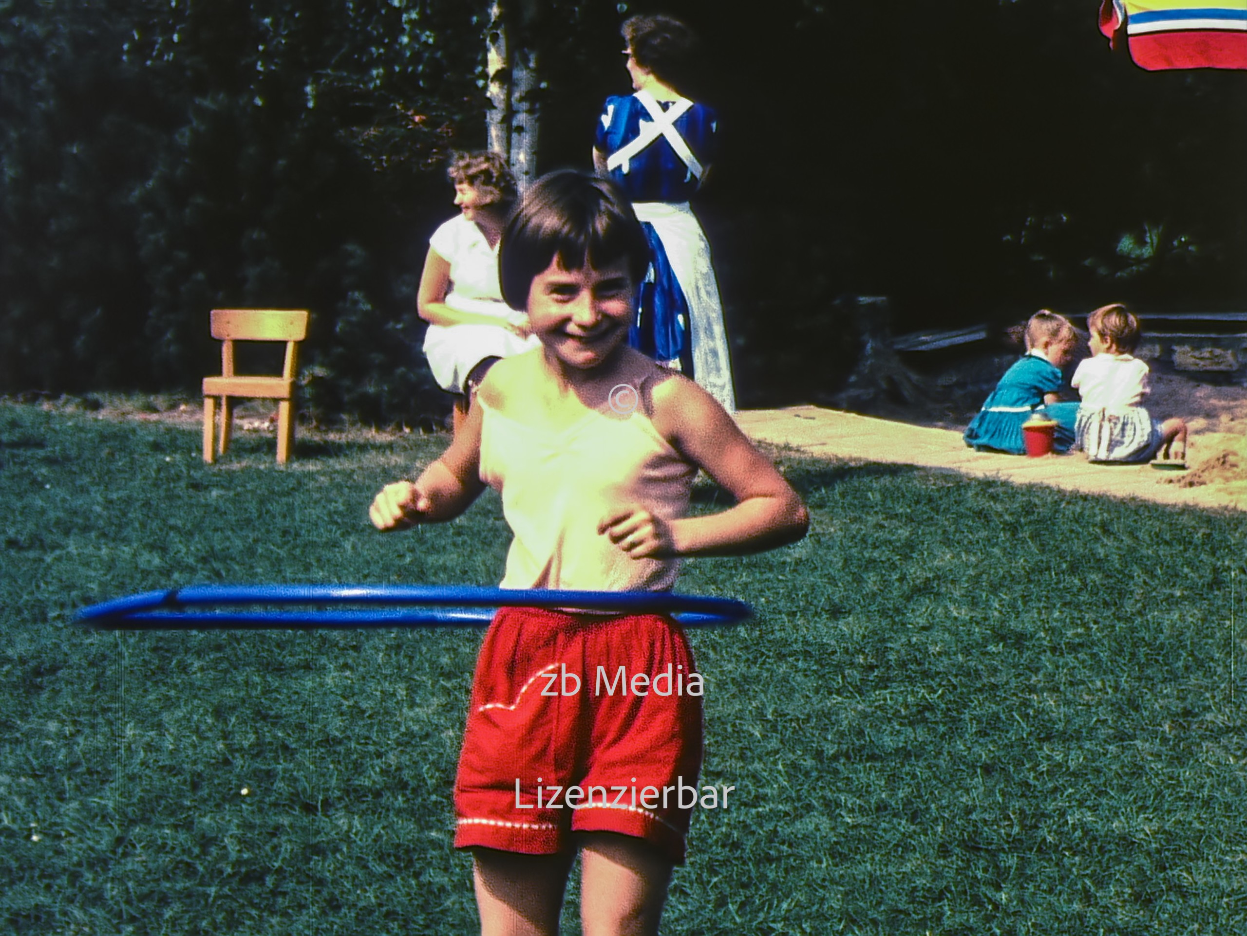 Hula Hoop Spielplatz Berlin 1961