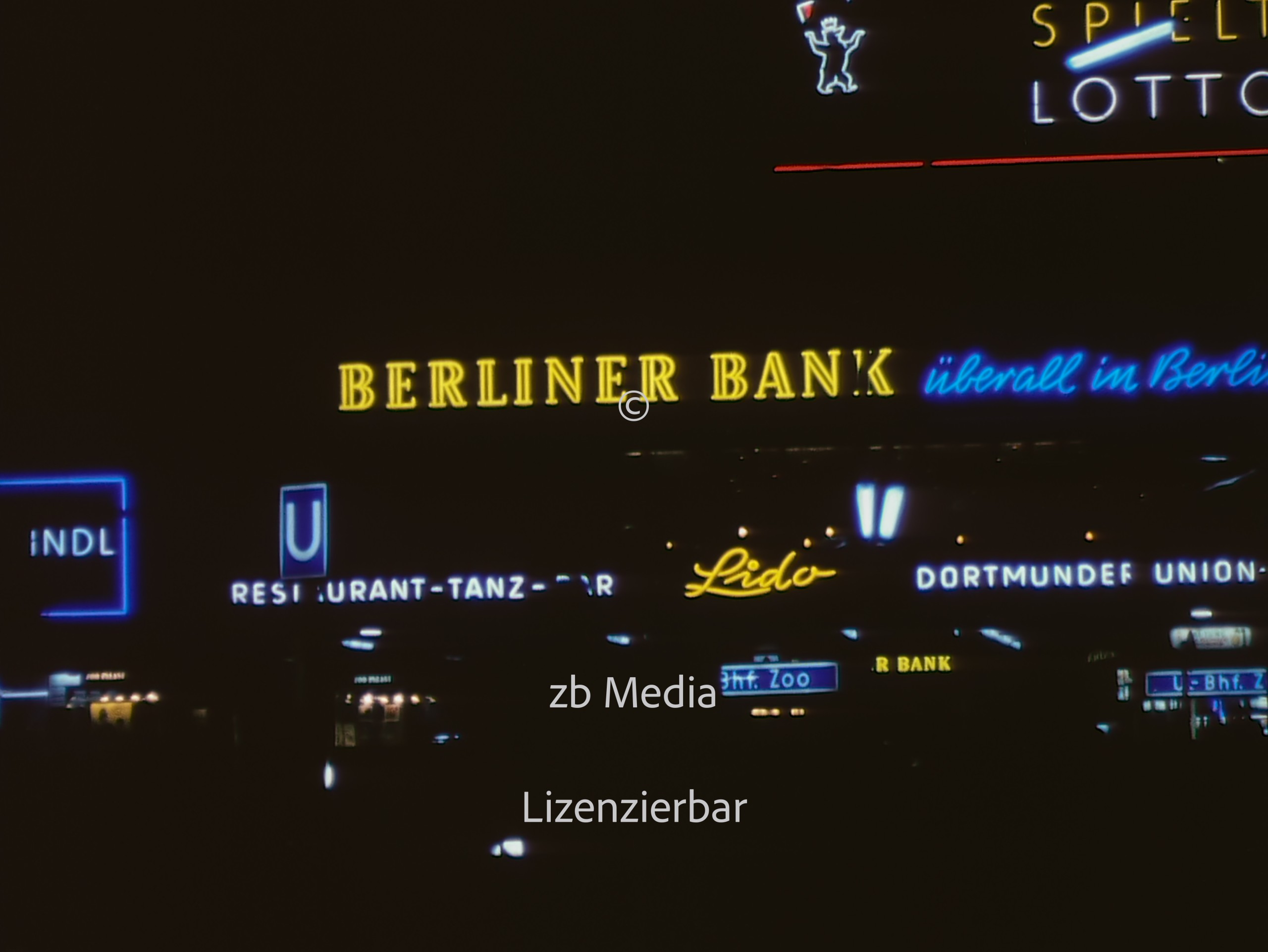 Nacht am Kurfürstendamm in Berlin 1961