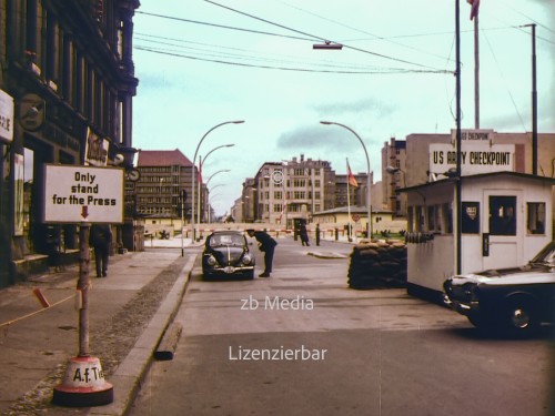 Checkpoint Charlie Berlin 1961