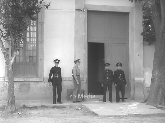 Casa Azul mit Polizeischutz