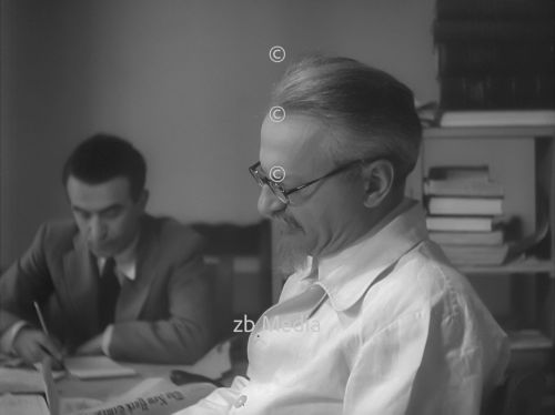 Leo Trotzki mit Jan Frankel
