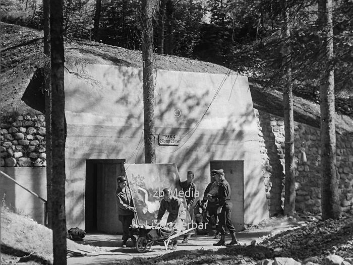 Bergung von Raubkunst in Berchtesgaden 1945