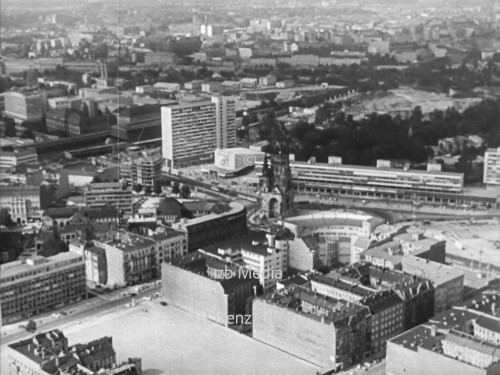 Luftbild Gedächtniskirche in Berlin 1960