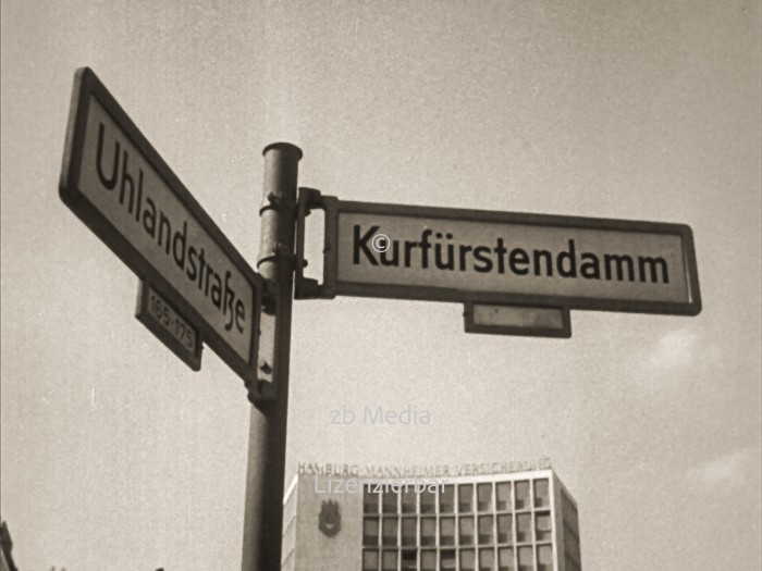 Straßenschild Kurfürstendamm in Berlin 1960