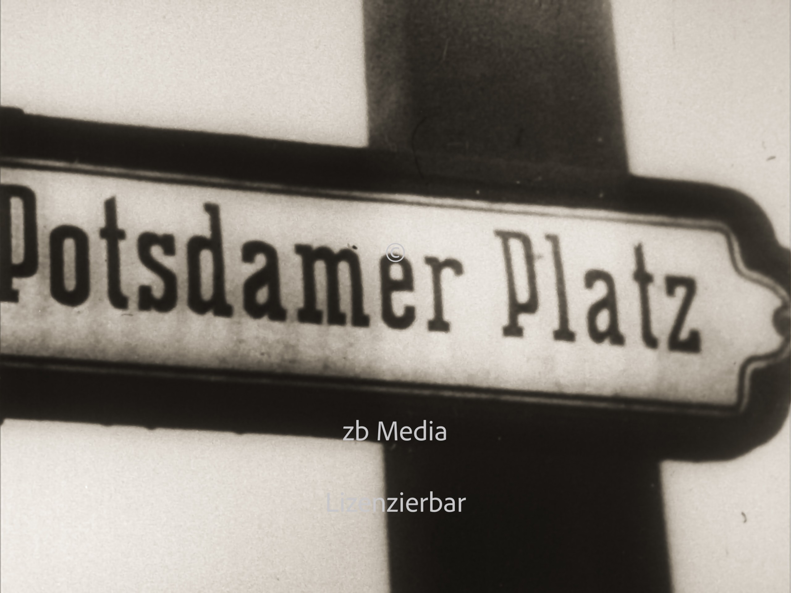 Straßenschild Potsdamer Platz in Berlin 1953