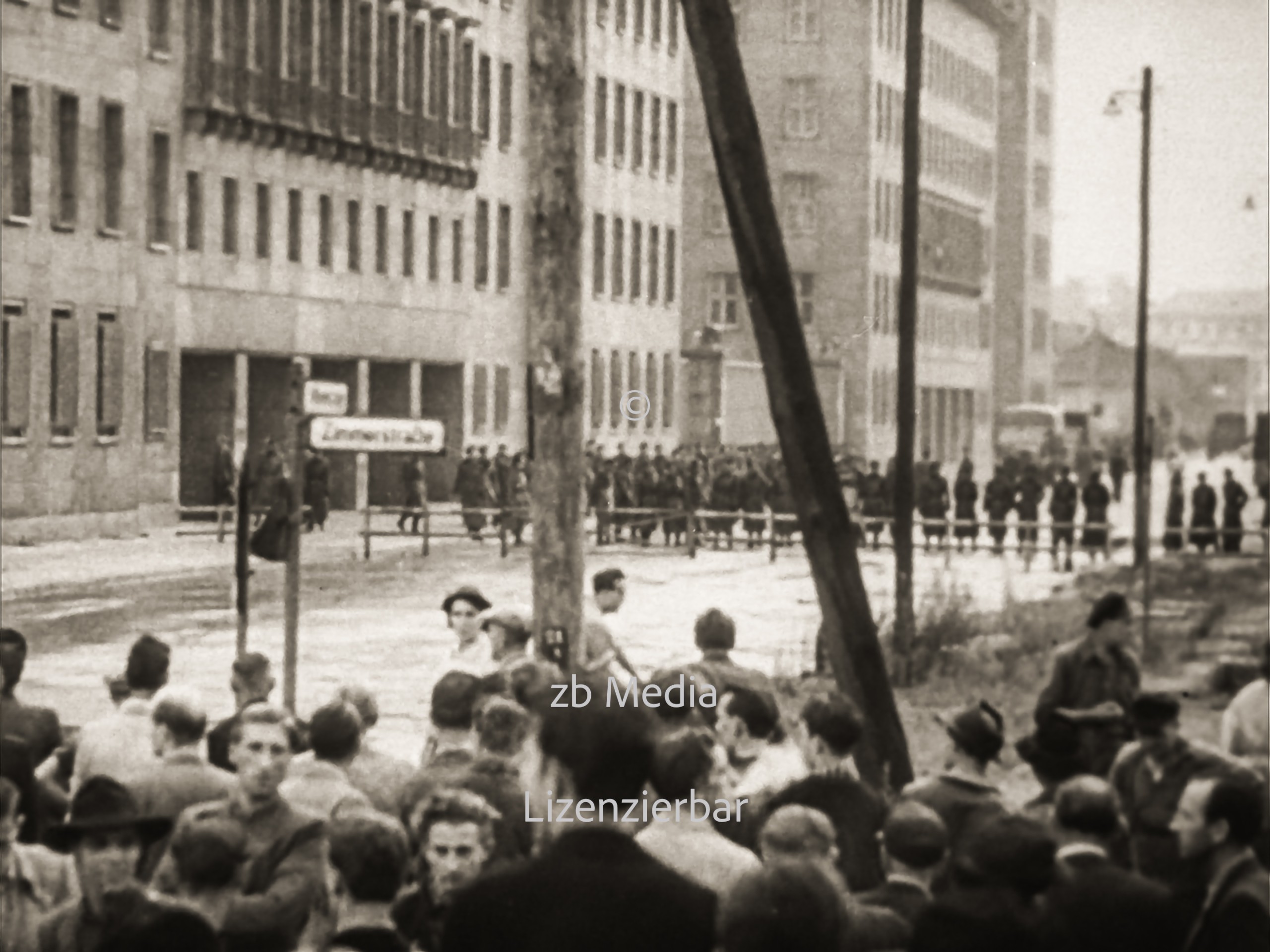 Menschenmenge in Berlin am 17. Juni 1953