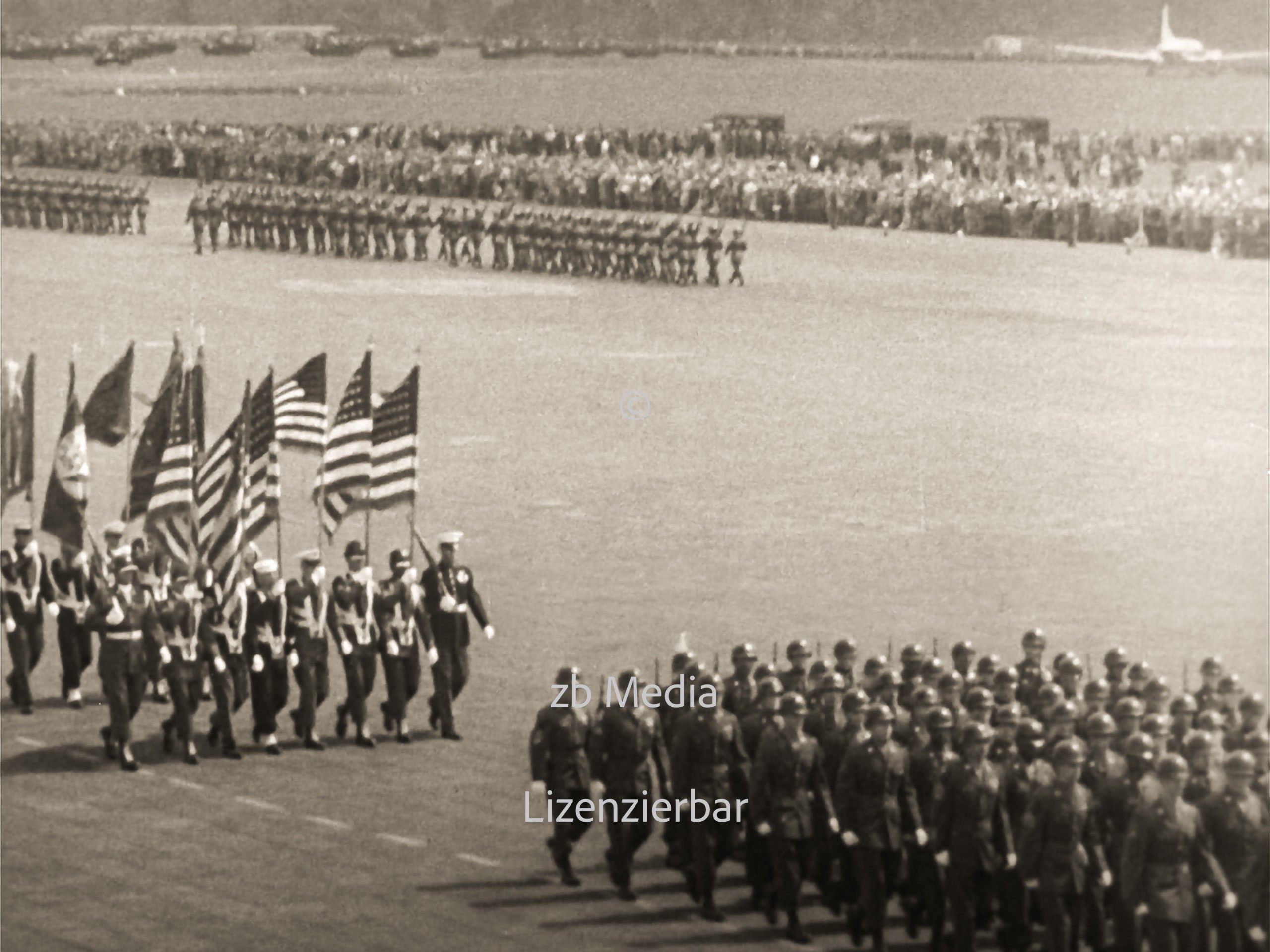 US-Militärparade Berlin Tempelhof 1958
