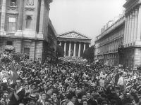 Befreiung von Paris 1944 Menschenmenge