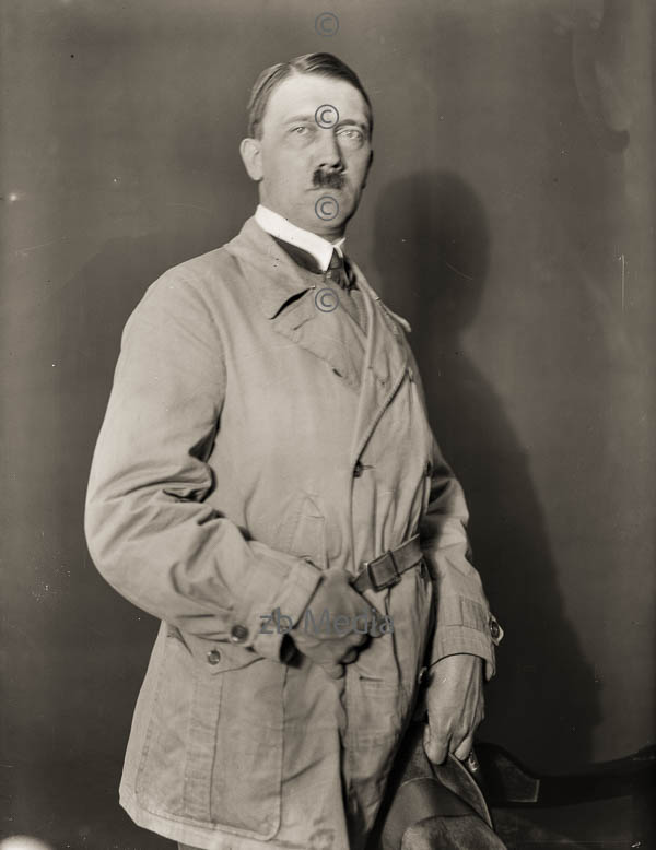 Adolf Hitler Porträt 1923