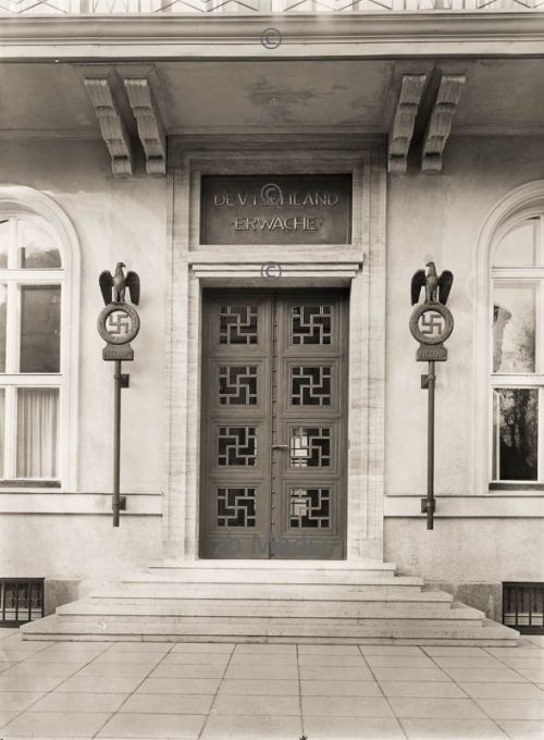 München Briennerstraße 45 Braunes Haus 1934 Eingang