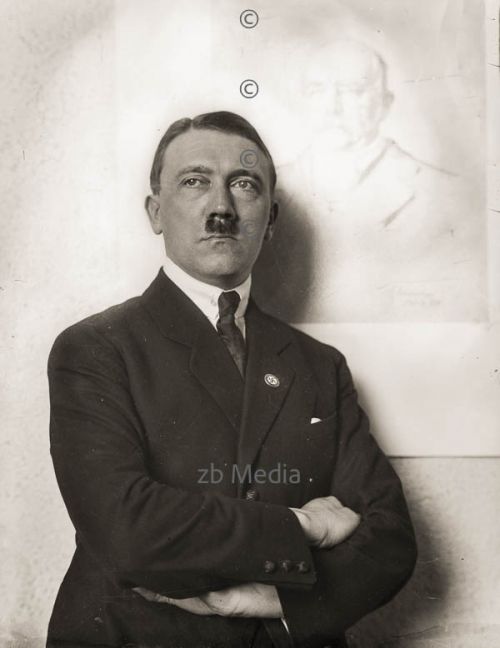 Adolf Hitler Porträt 1923