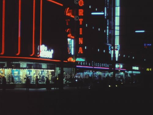 Nacht am Kurfürstendamm in Berlin 1961