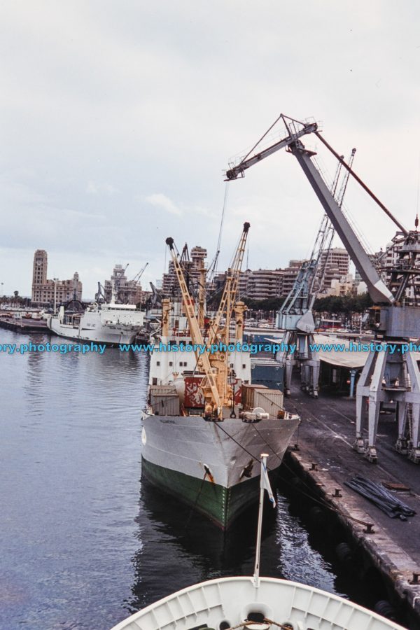 F013354c Tenerife Harbour. 1984