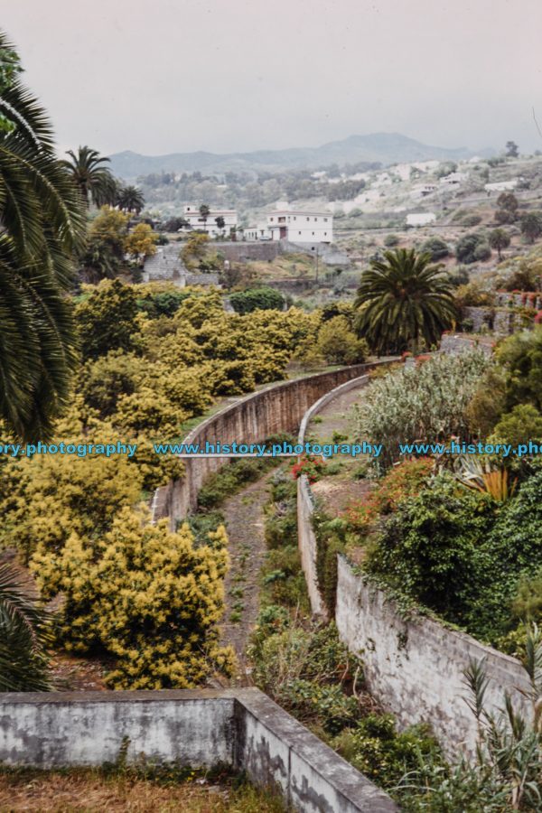 F013369c Canary Islands. Village