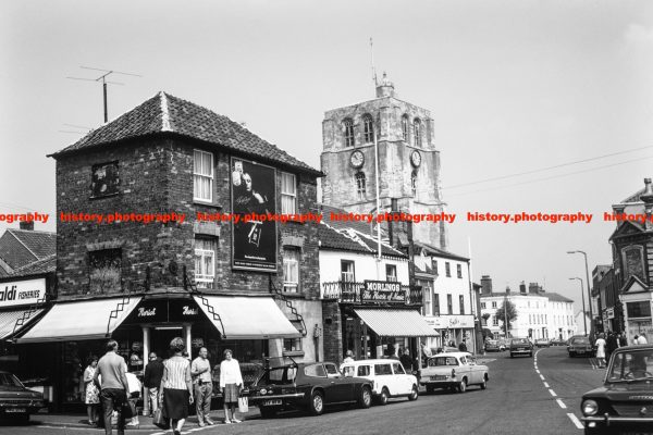 Q002319 Market Place. Beecles. July 1973. Suffolk