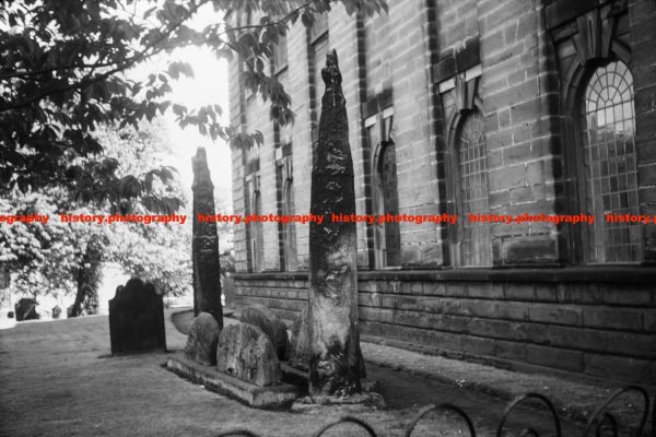 Q002840 Giants Grave. St Andrews Church. Penrith. Cumbria. 1976