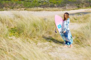 Cornwall surf lifestyle photography with Corinne Evans by Marianne Taylor.