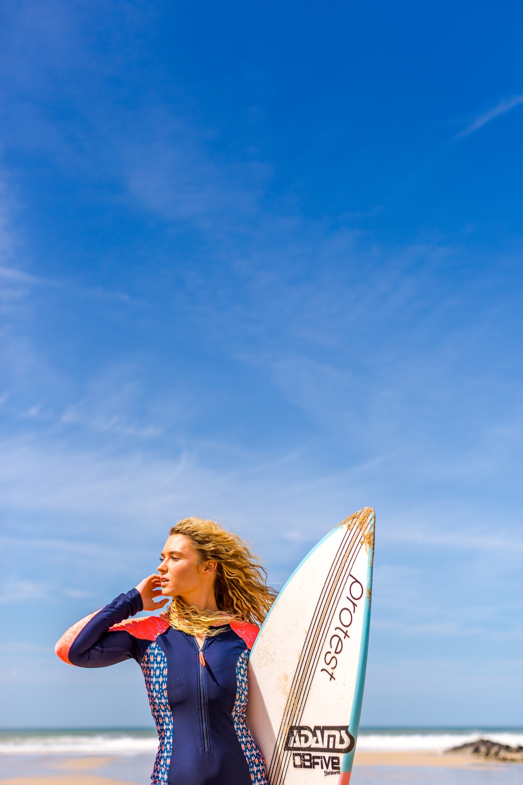 Colourful beach lifestyle photography. Cornwall photography & styling by Marianne Taylor.