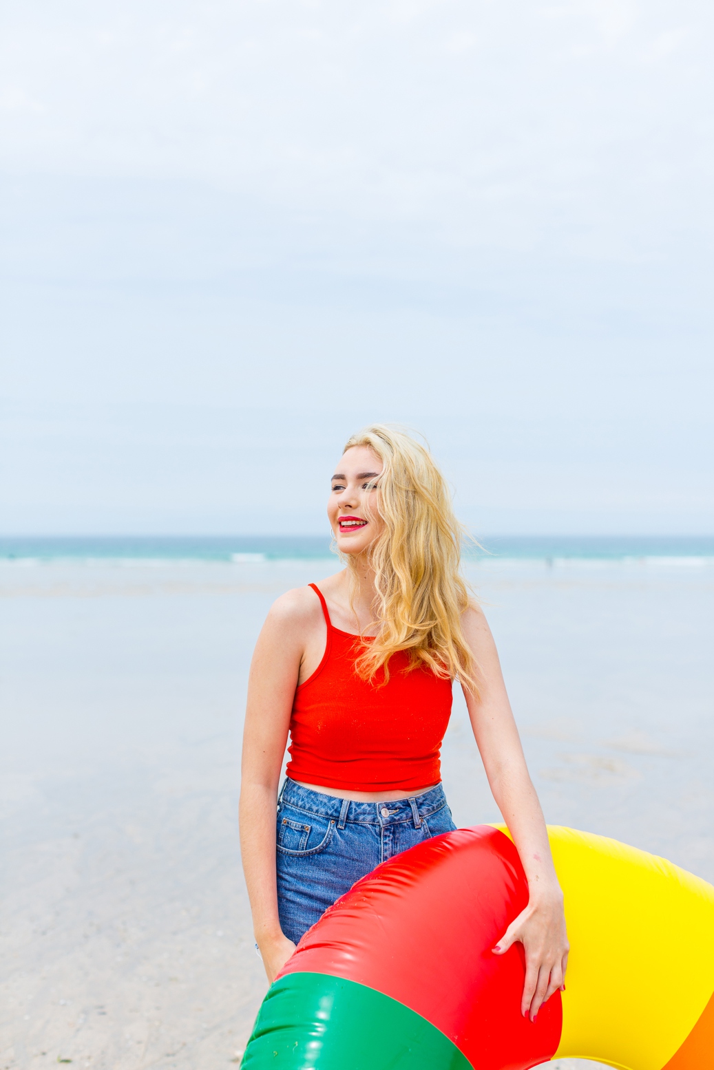Colourful beach lifestyle photography. Cornwall photography & styling by Marianne Taylor.