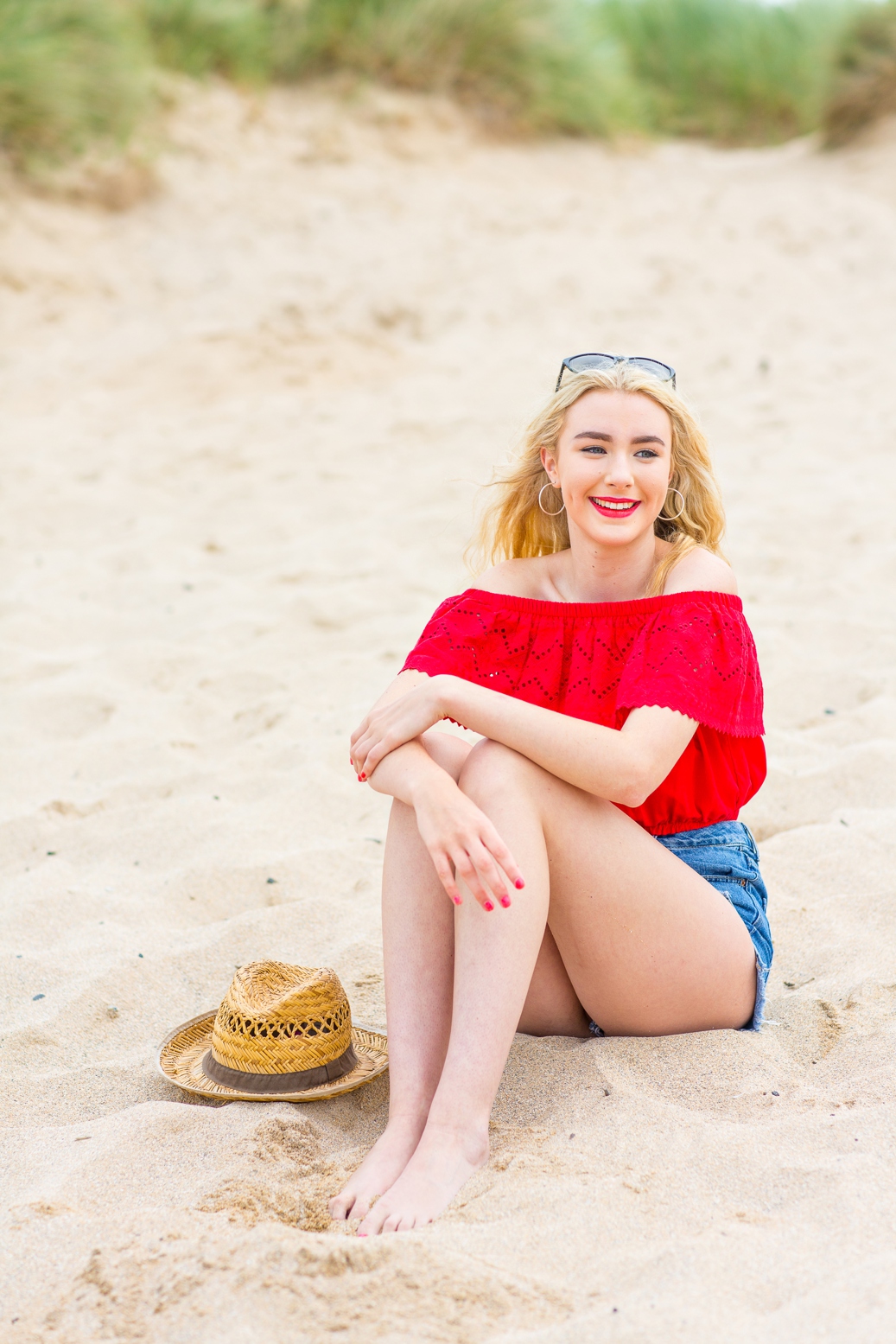 Colourful beach lifestyle photography. Cornwall photography & styling by Marianne Taylor.