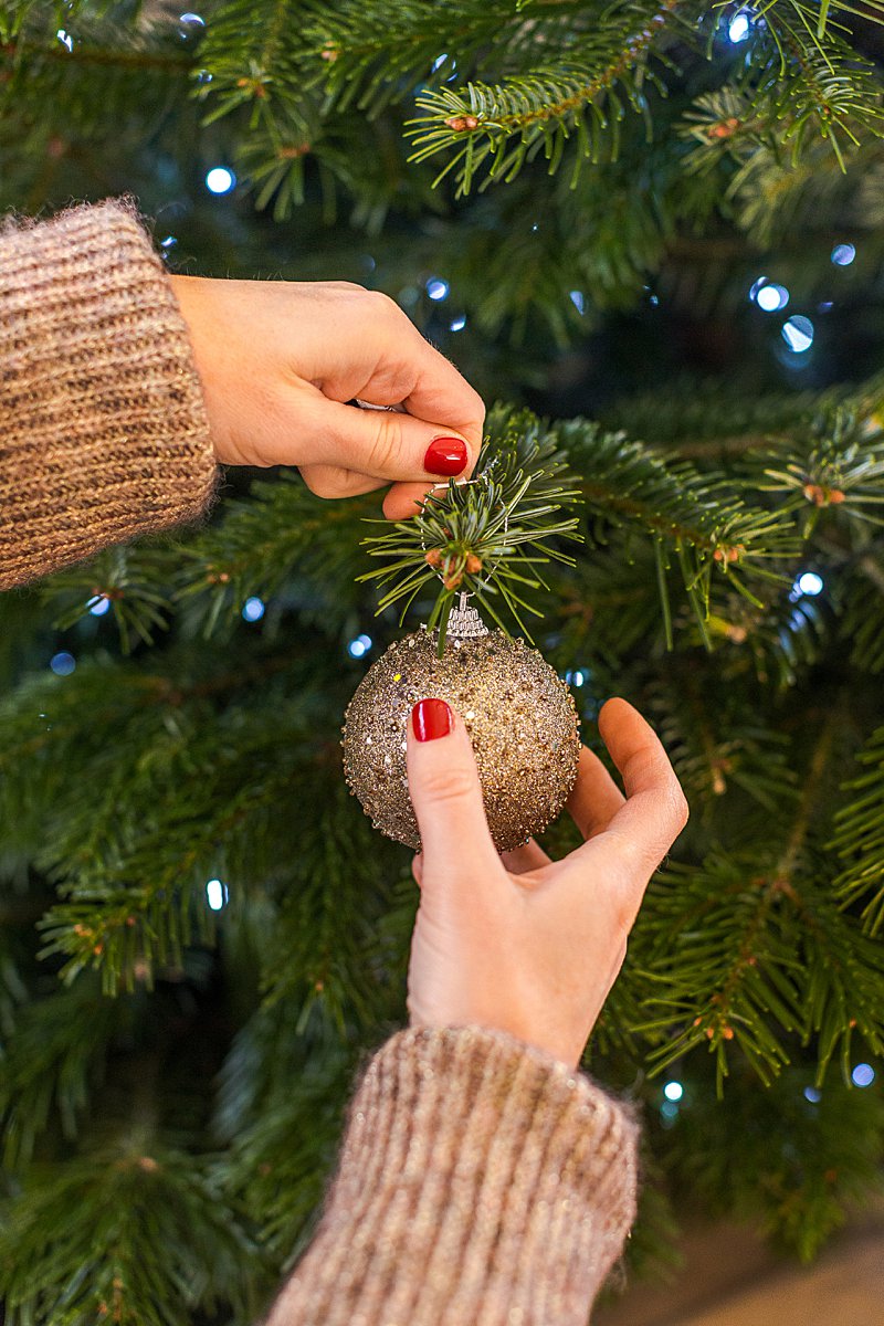 Lifestyle Christmas shoot for Jo&Co. Styled lifestyle editorial photography by Marianne Taylor.