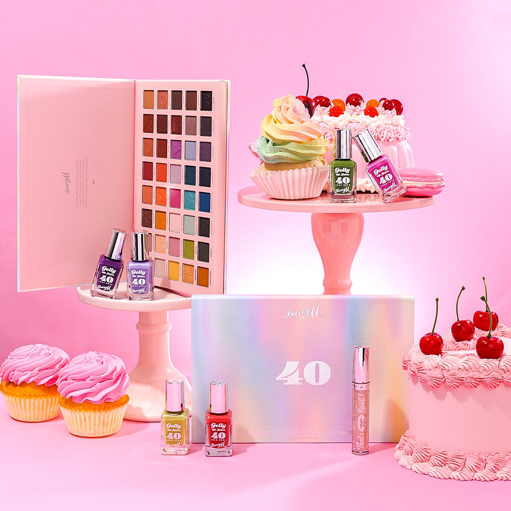 Product still life photography & content creation for Barry M Cosmetics. Beauty product photography & styling by HIYA MARIANNE.