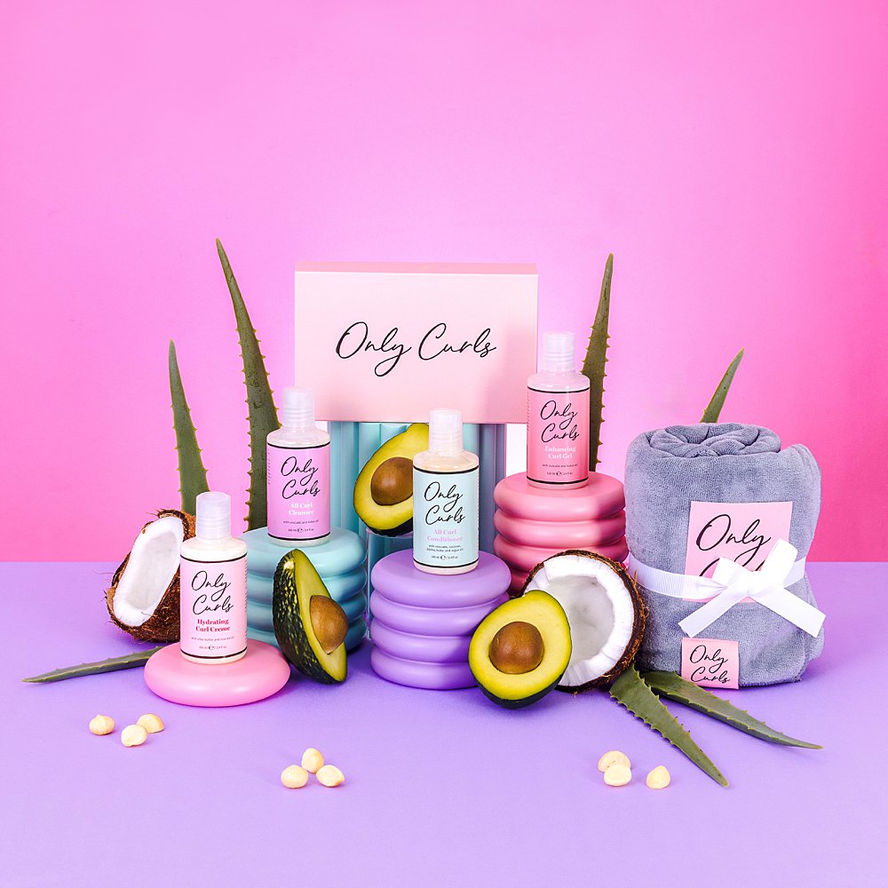 Colourful content creation for Only Curls curly hair brand. Styled still life photography and stop-motion animation by HIYA MARIANNE photo production studio.