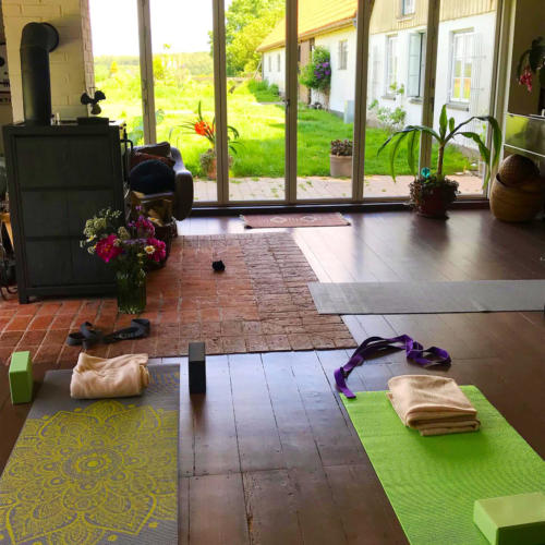 Yoga retreat studio (1)